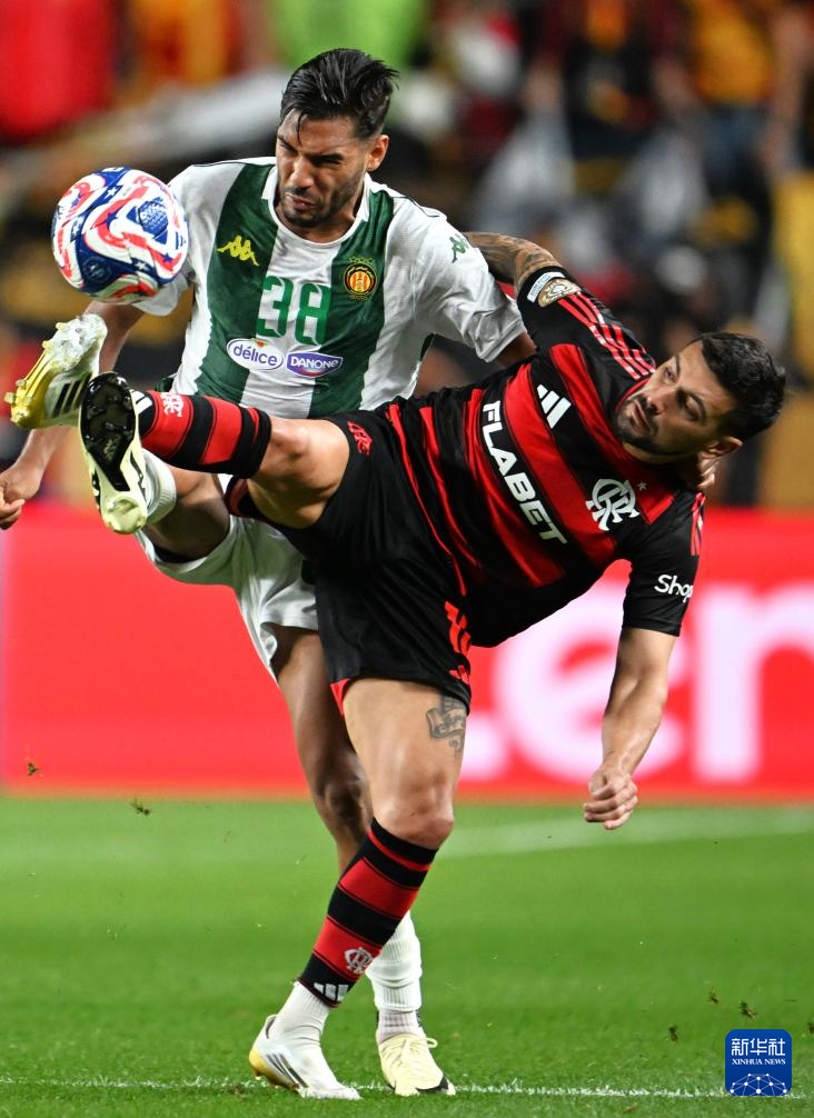 世俱杯战况：尤文图斯防线稳固，圣安东尼奥马刺进攻受阻，詹姆斯成最佳的简单介绍